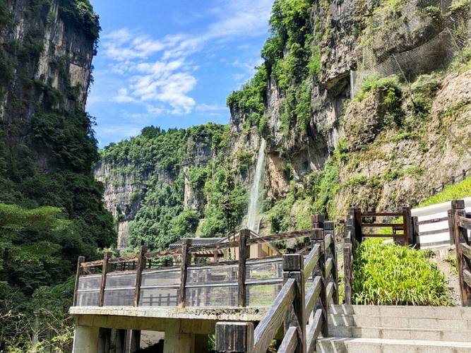 恩施大峡谷旅游七星寨景区乘坐索道路线