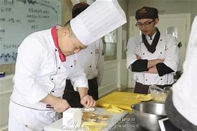 西餐师培训学校美食工作汇报策略